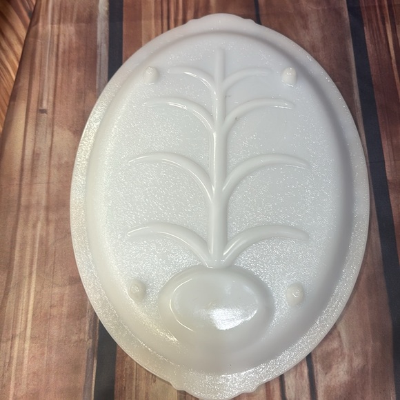 Milk Glass Atomic Burst Meat Platter MCM - Picture 4 of 4